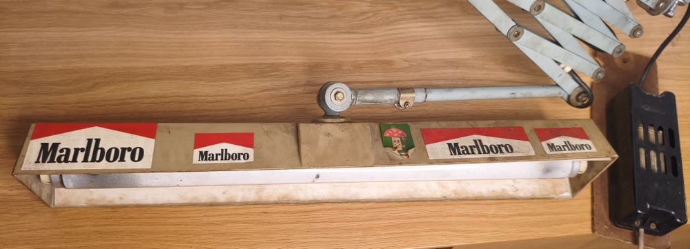 Lampa warsztatowa ILBA 20W – retro, Marlboro / Goodyear, klimat lat 80