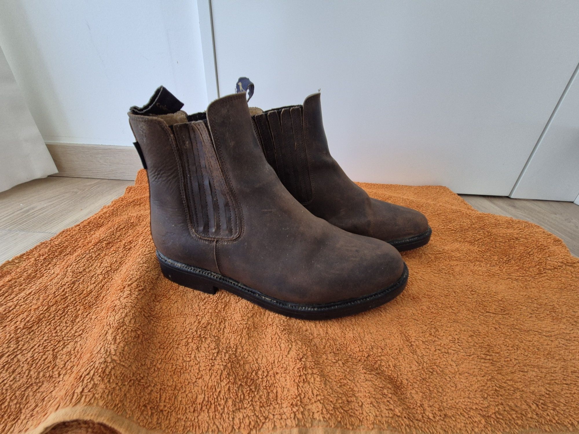 Botins celeris de montar a cavalo