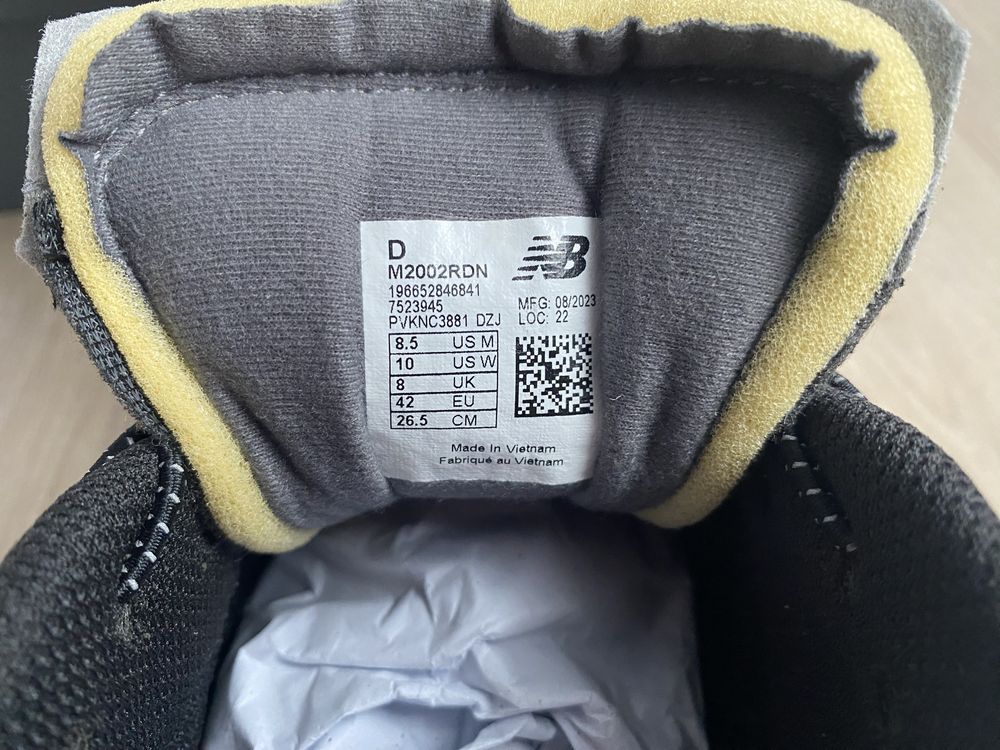 кросівки чоловічі New Balance 2002rd