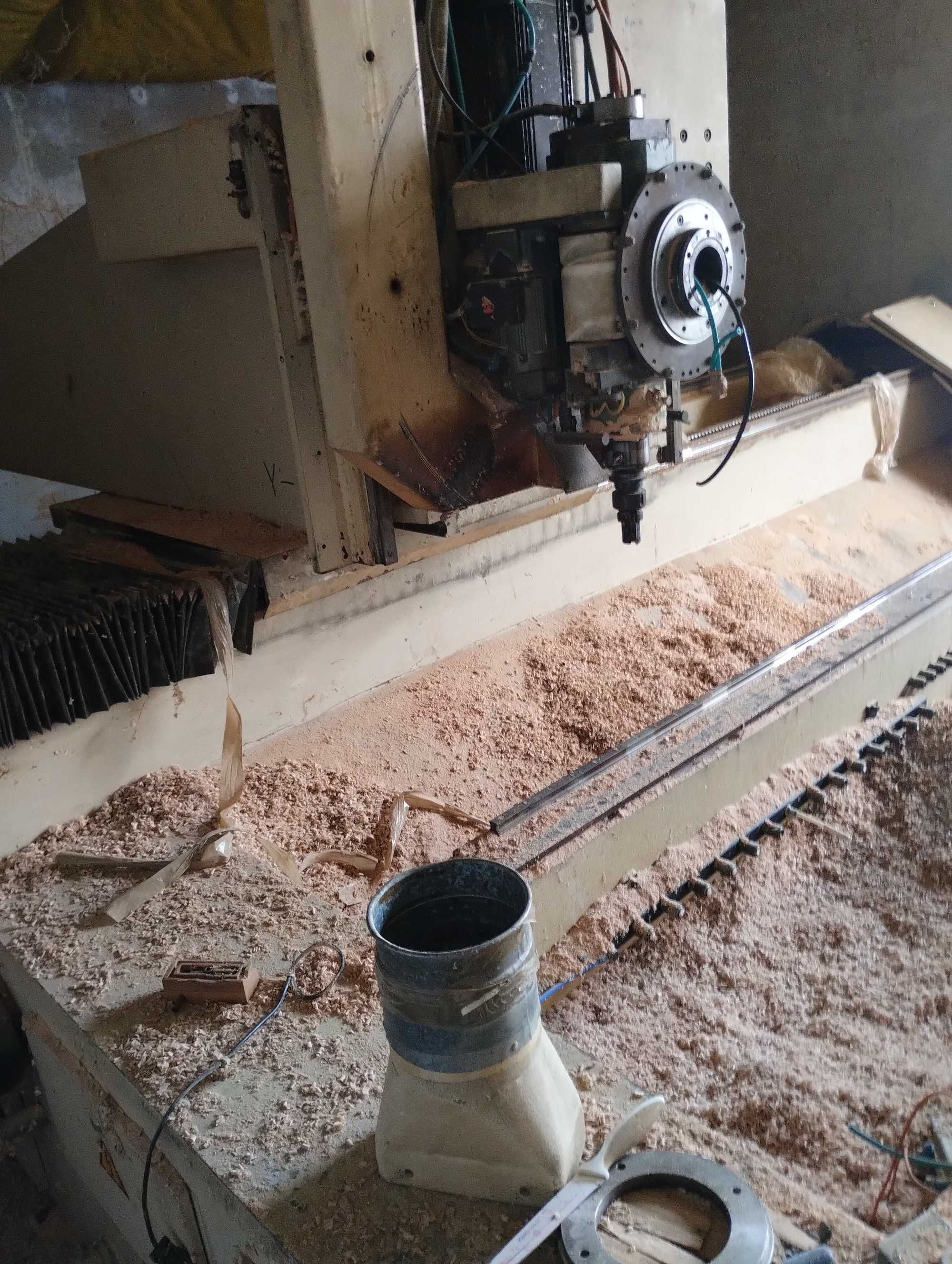 Frezarka  CNC na części NUM 750