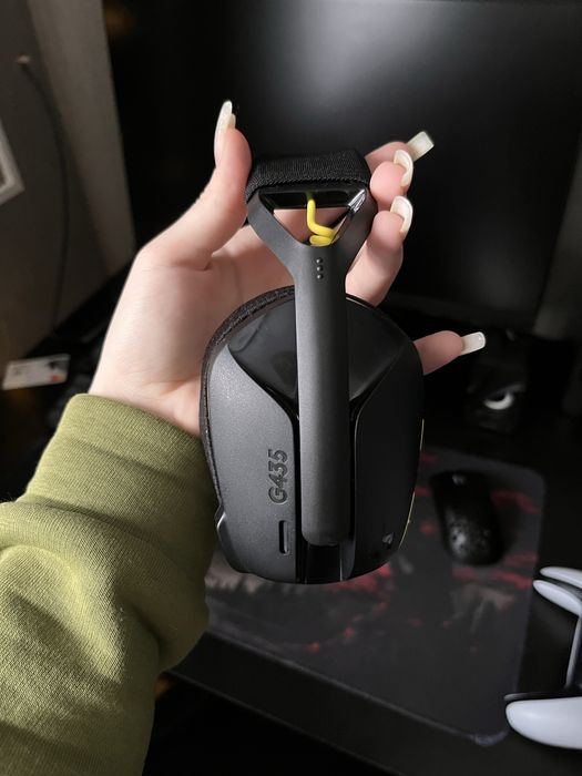 Навушники Logitech G435