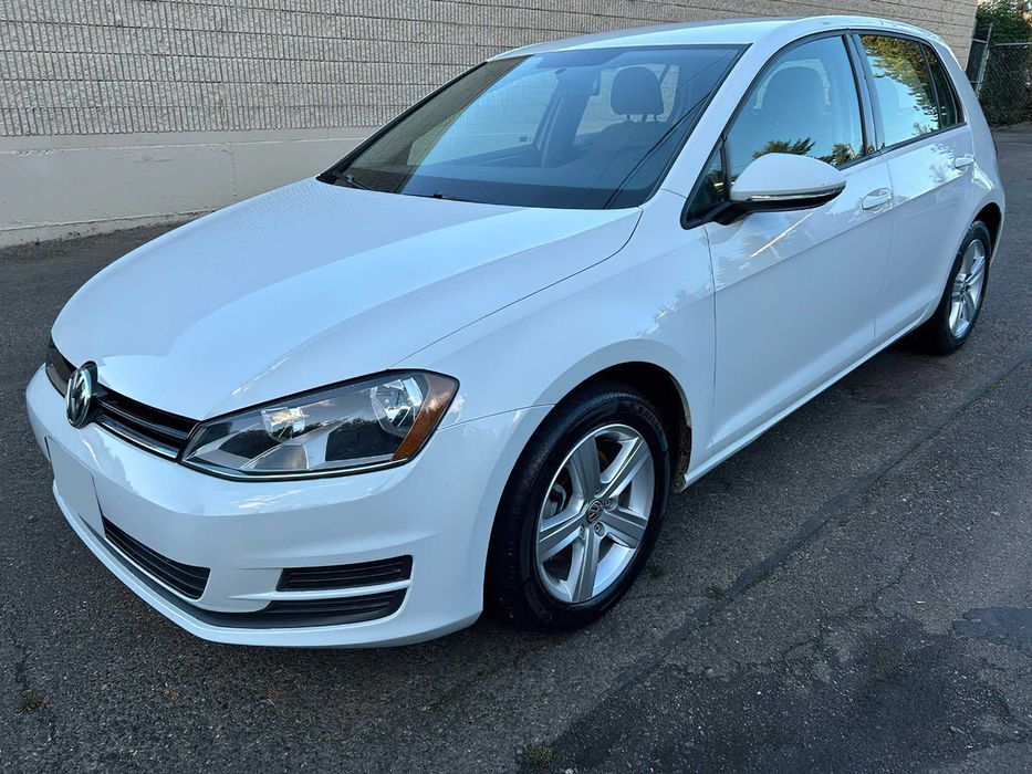 Volkswagen Golf TDI S      2015