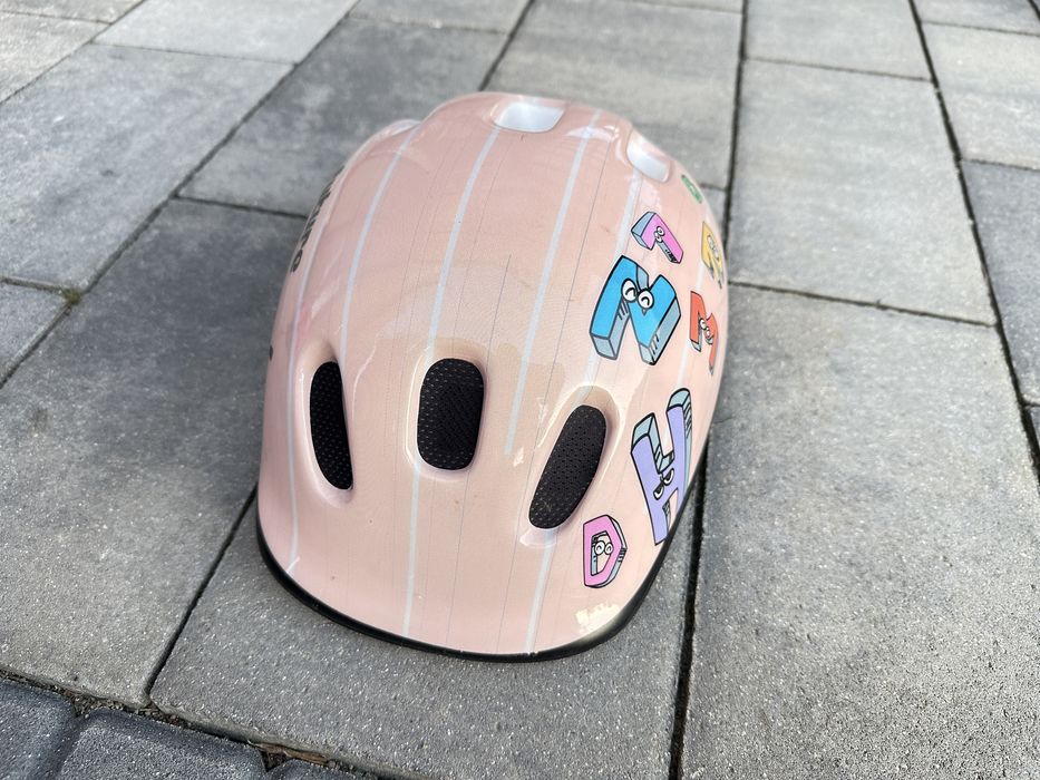 Dwa Kaski dla dzieci. Cena za - 1szt.