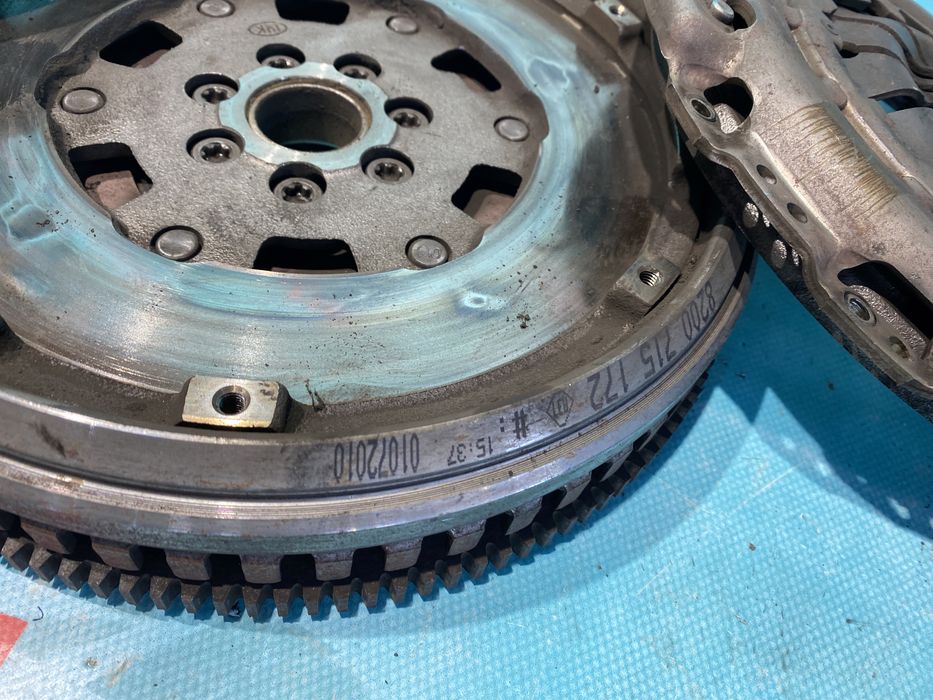 Маховик депфер Qashqai j10 1.5 K9K щеплення megane scenic 3