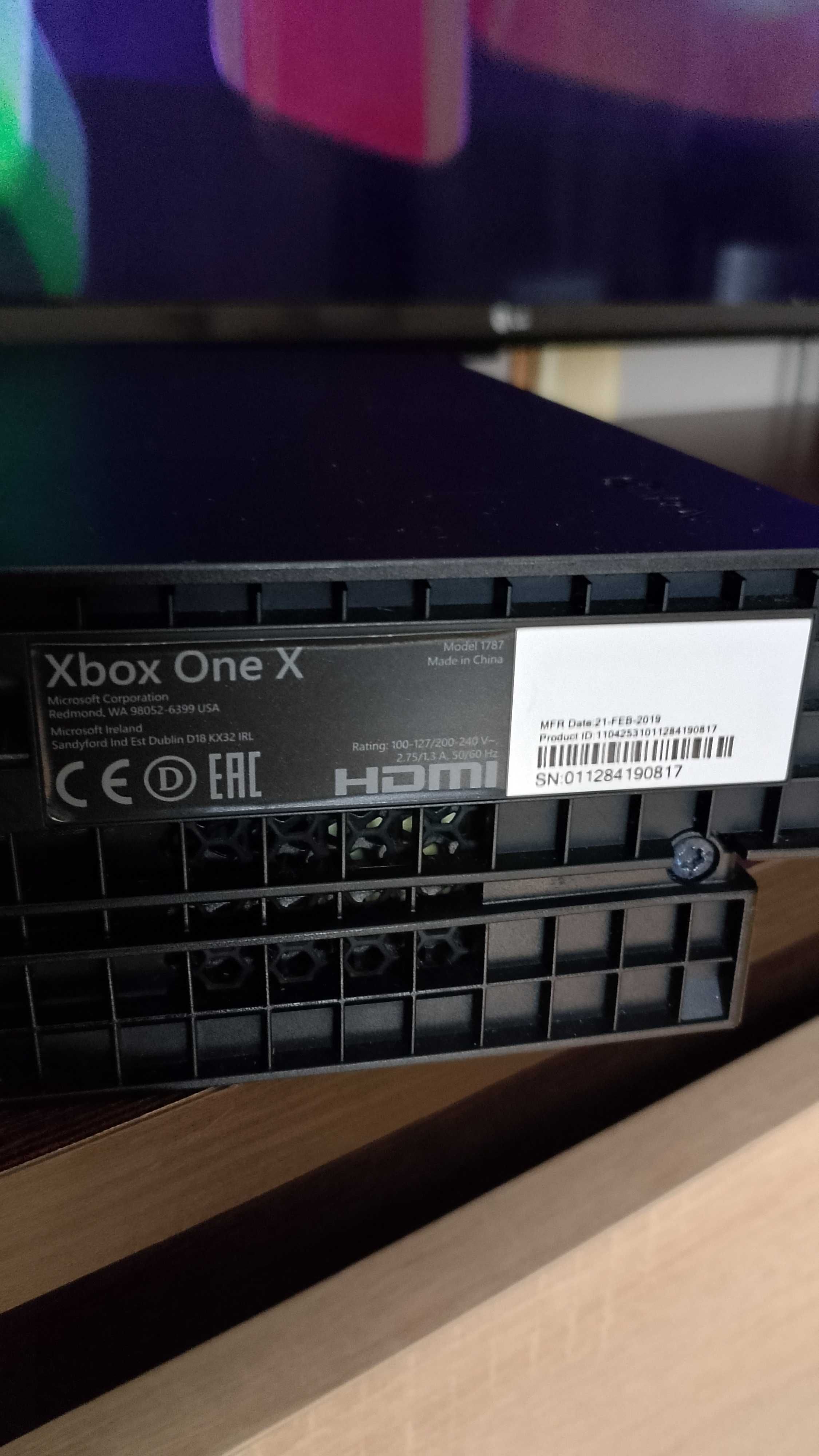 Sprzedam Xbox one 1T