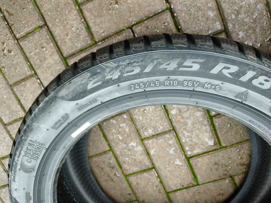 245/45 96V R18 PIRELLI Sottozero3 SEAL NOWE 8mm 2022r Zimowe Opony 4SZ