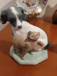 Escultura de cão em harmonia com gatinho Lladrò