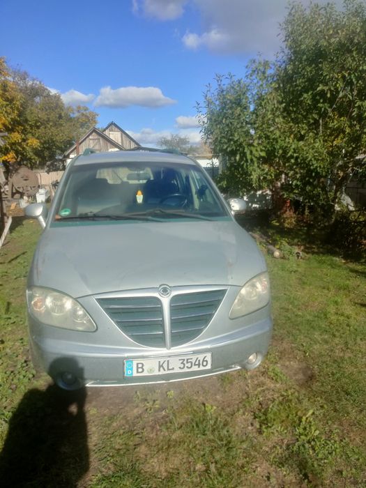 Ssangyong Rodius