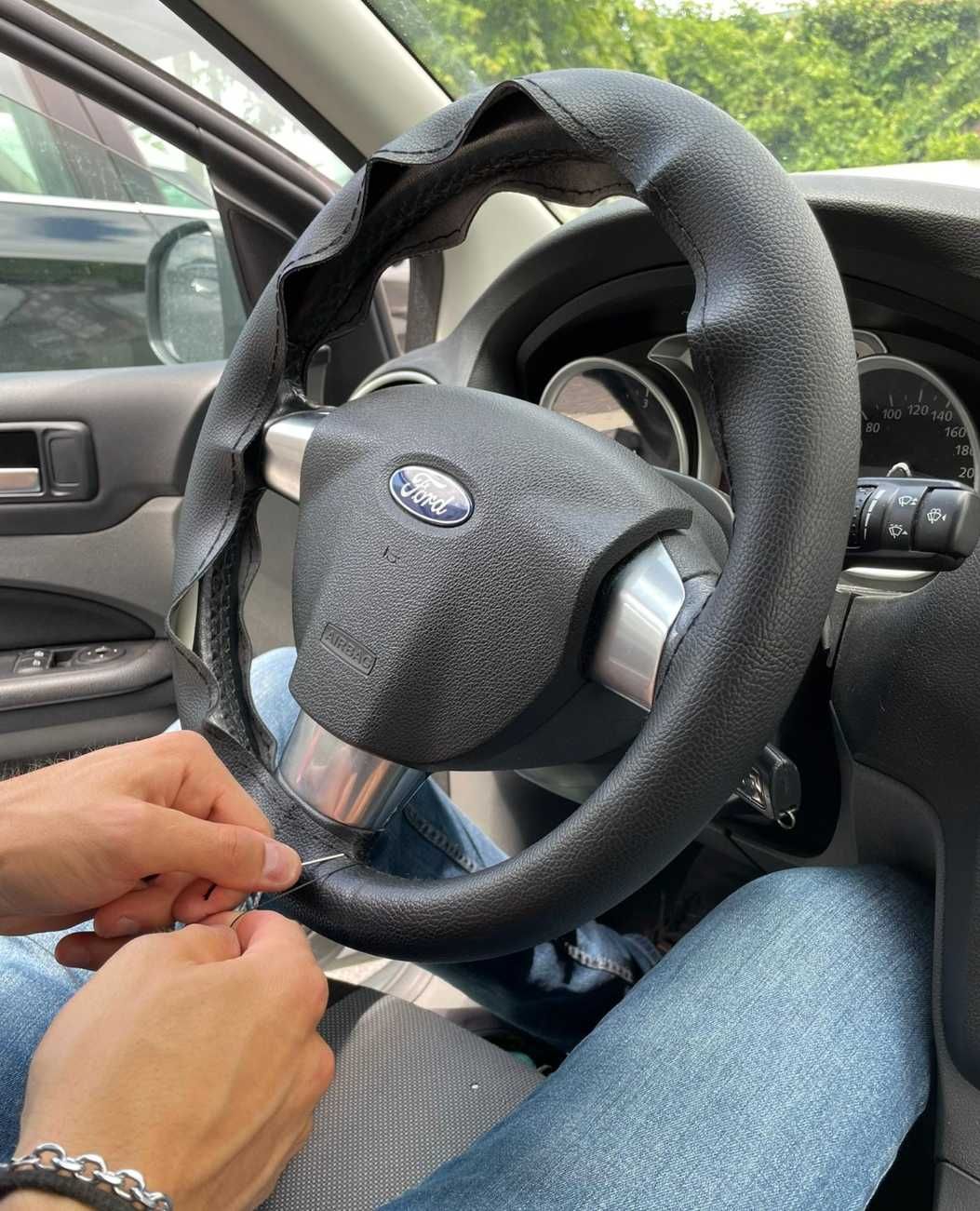 Instalo forro para volante automóvel