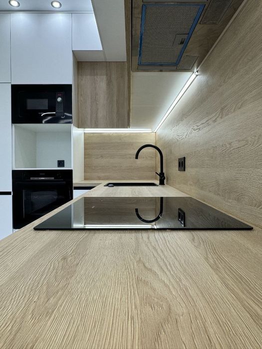 Видова на Дніпро,  ЖК GREAT, Генератор