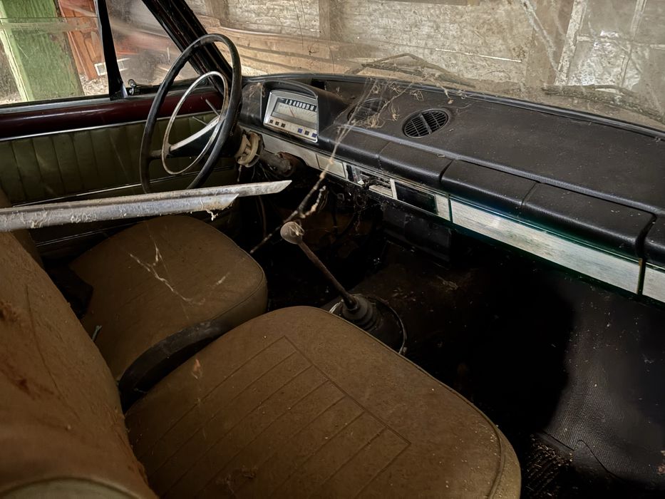 Samochód Żyguli VAZ 2102 Łada kompletny środek brak silnika