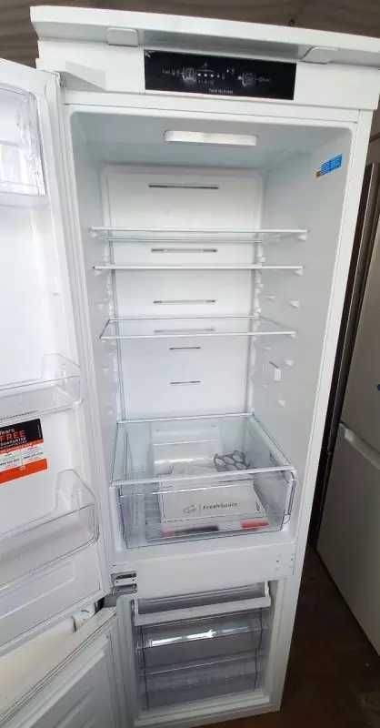 Встраиваемый/Вбудований холодильник 177см no frost INC18 T311