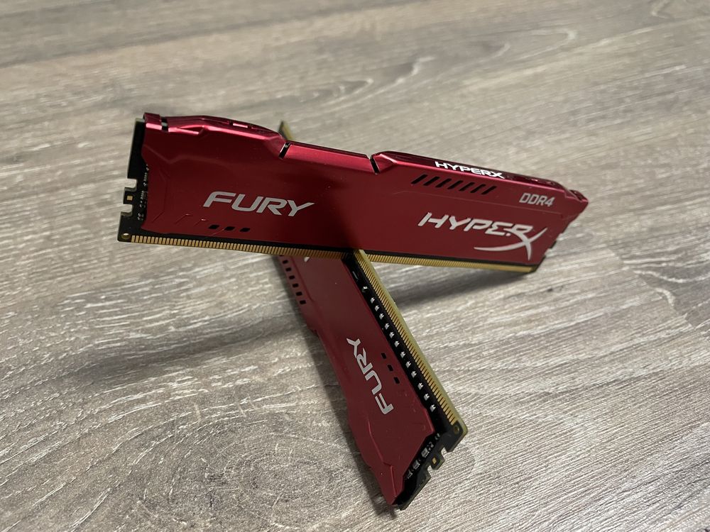 Kingston HyperX Fury red ddr4 (2x8gb) 3200МГц