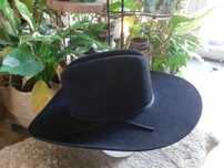 Kapelusz made in Texas