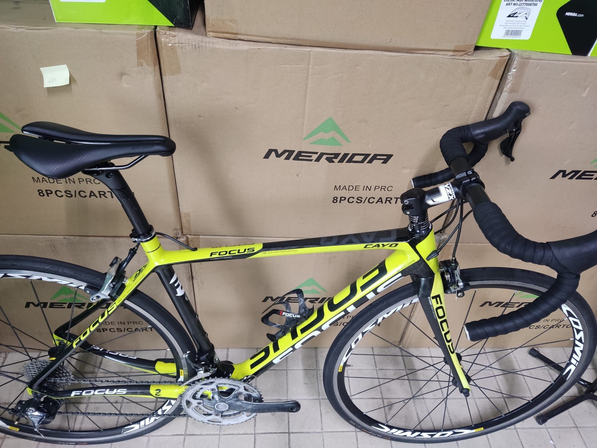 Focus de carbono ultegra 11v com cosmic
