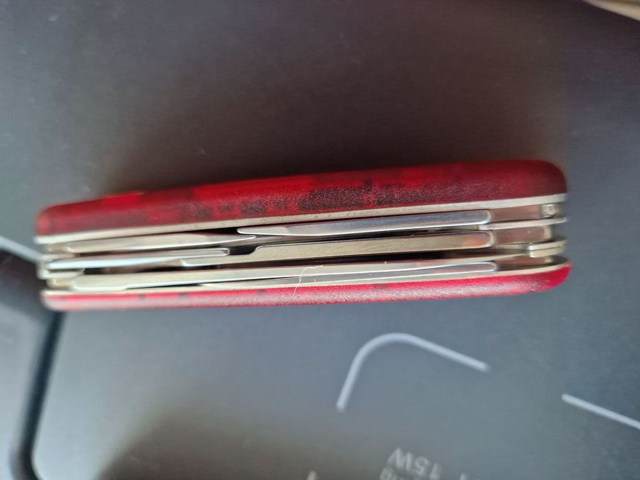Багатофункціональний ніж Victorinox