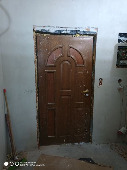 Drzwi zewnętrzne na budowę