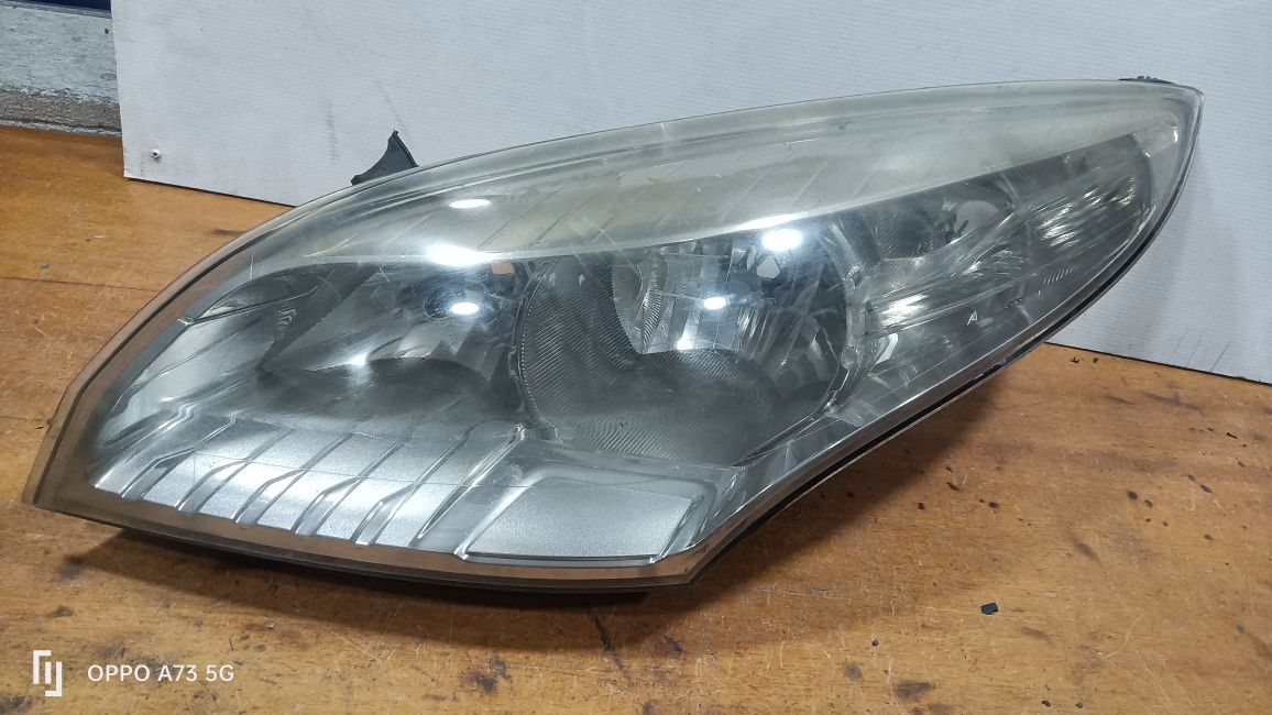 Farol Renault Megane 3 ótica 2009