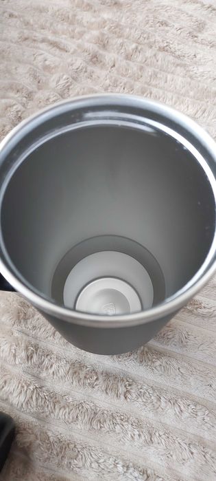 Duży Kubek Termiczny z Rurką i Uchwytem 1.18L czarny