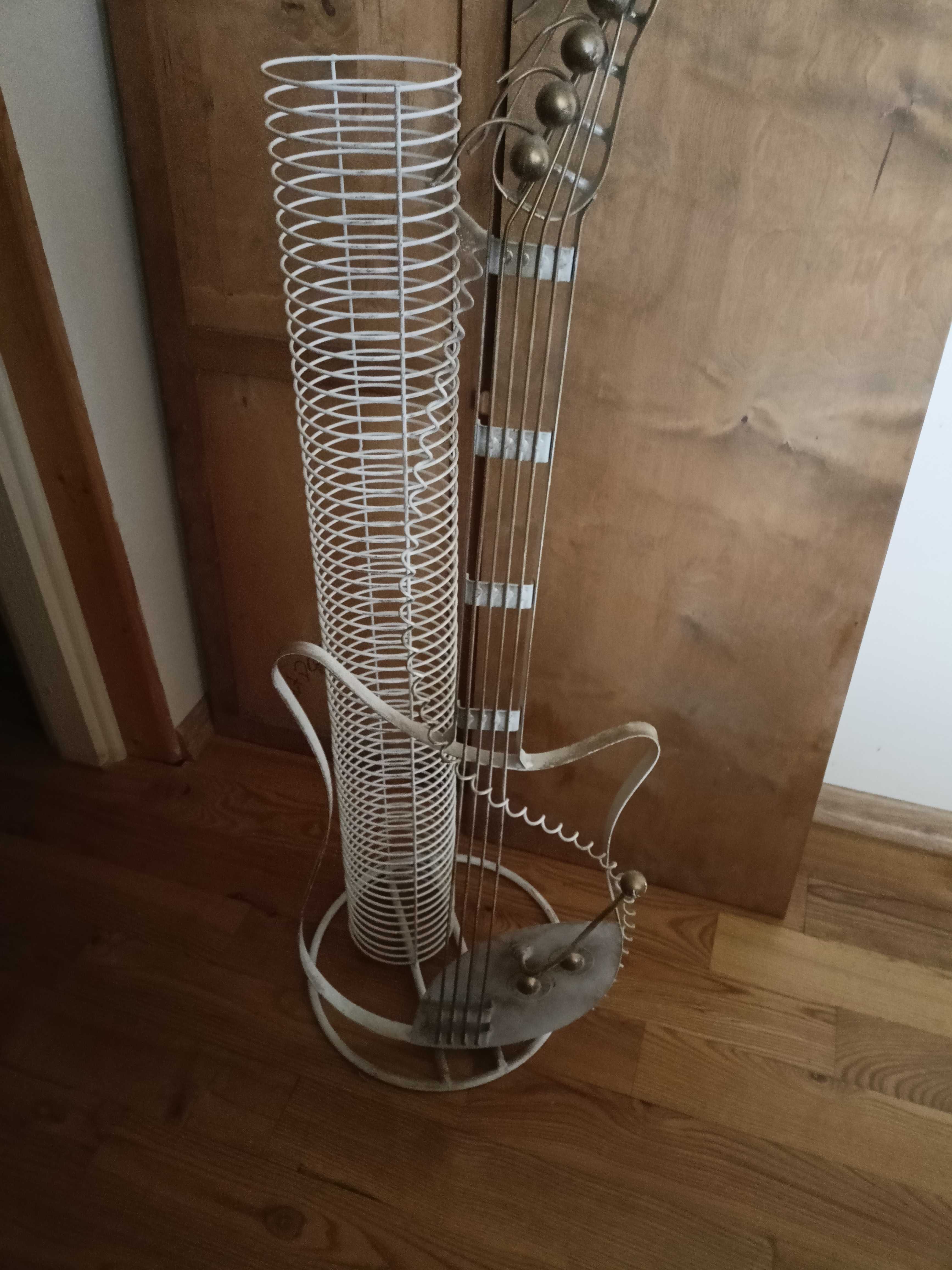 Stojak na płyty CD gitara metaloplastyka