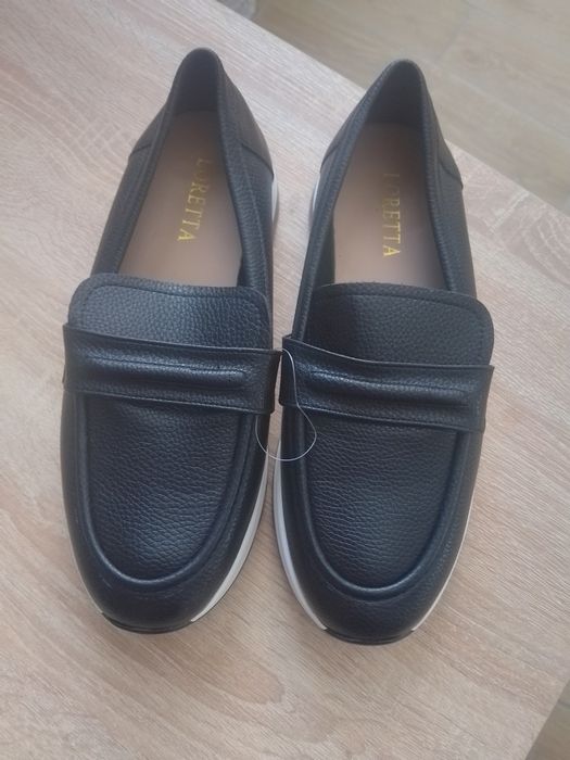 Продам жіночі мокасини