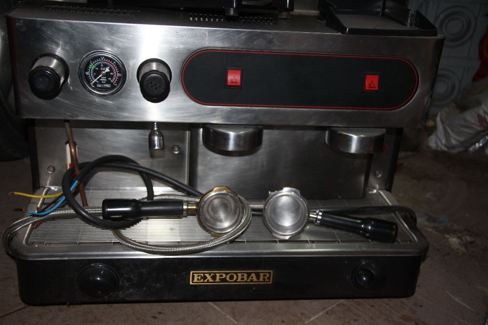 Máquina de Café Industrial (Trifásica ou Monofásica) + Moinho