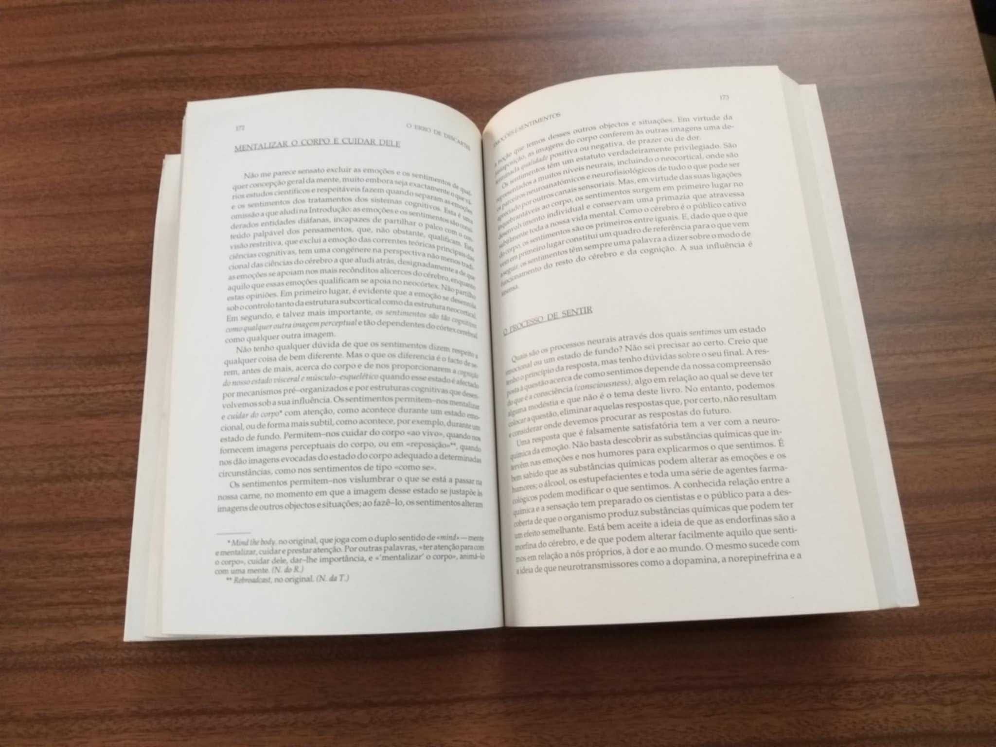 O Erro de Descartes
Emoção, razão e cérebro humano