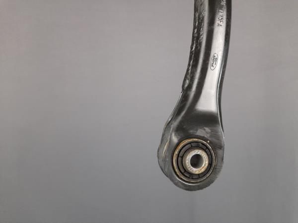 Braço de suspensão trás esquerdo FORD Kuga II (DM2)