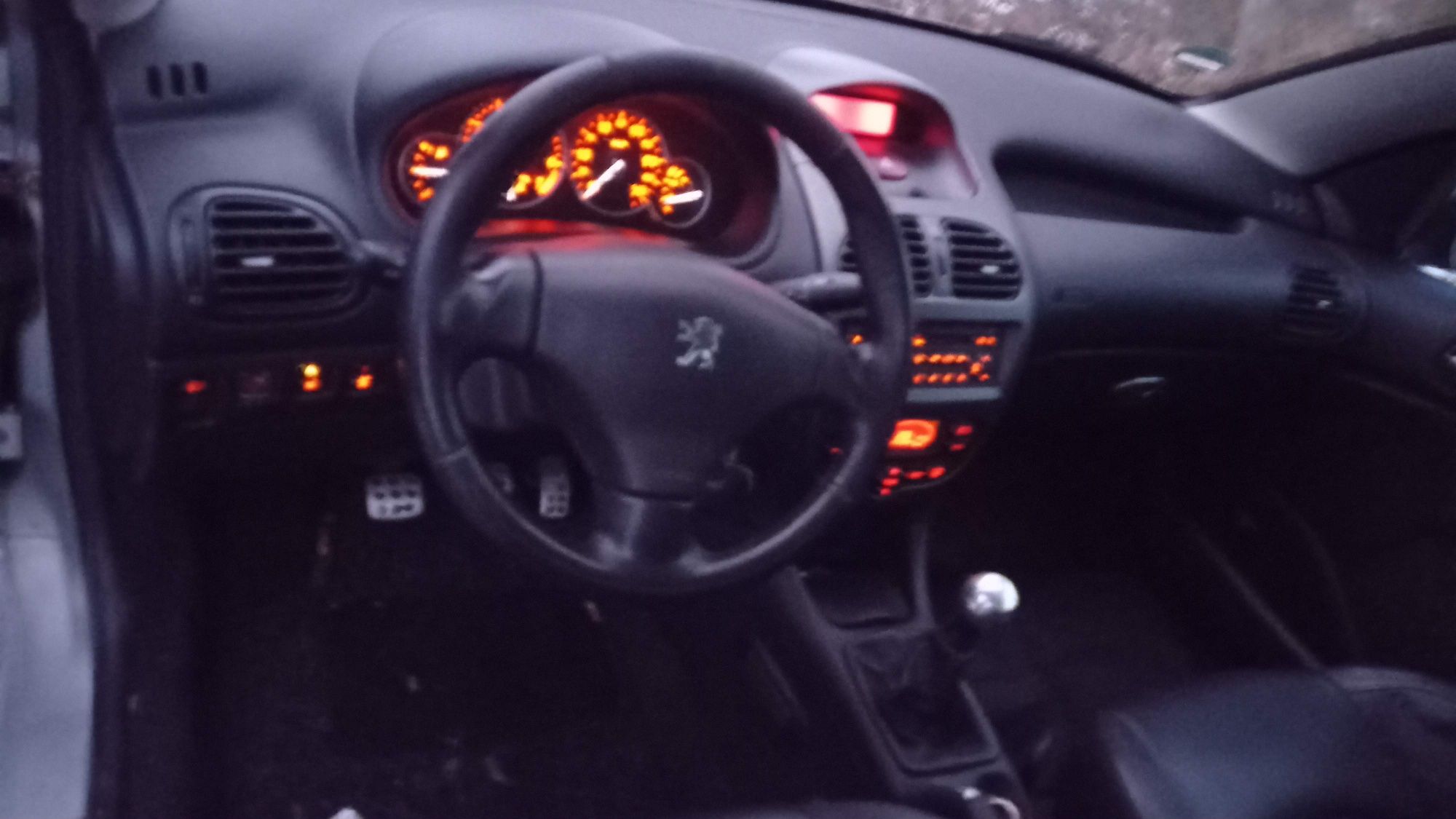 Peugeot 206 cc 1.6 16v EZR  Na Części