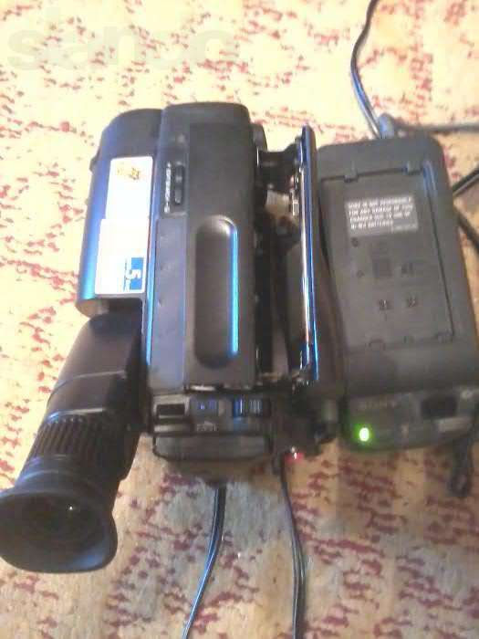 Продам видеокамера под кассету 8 мм