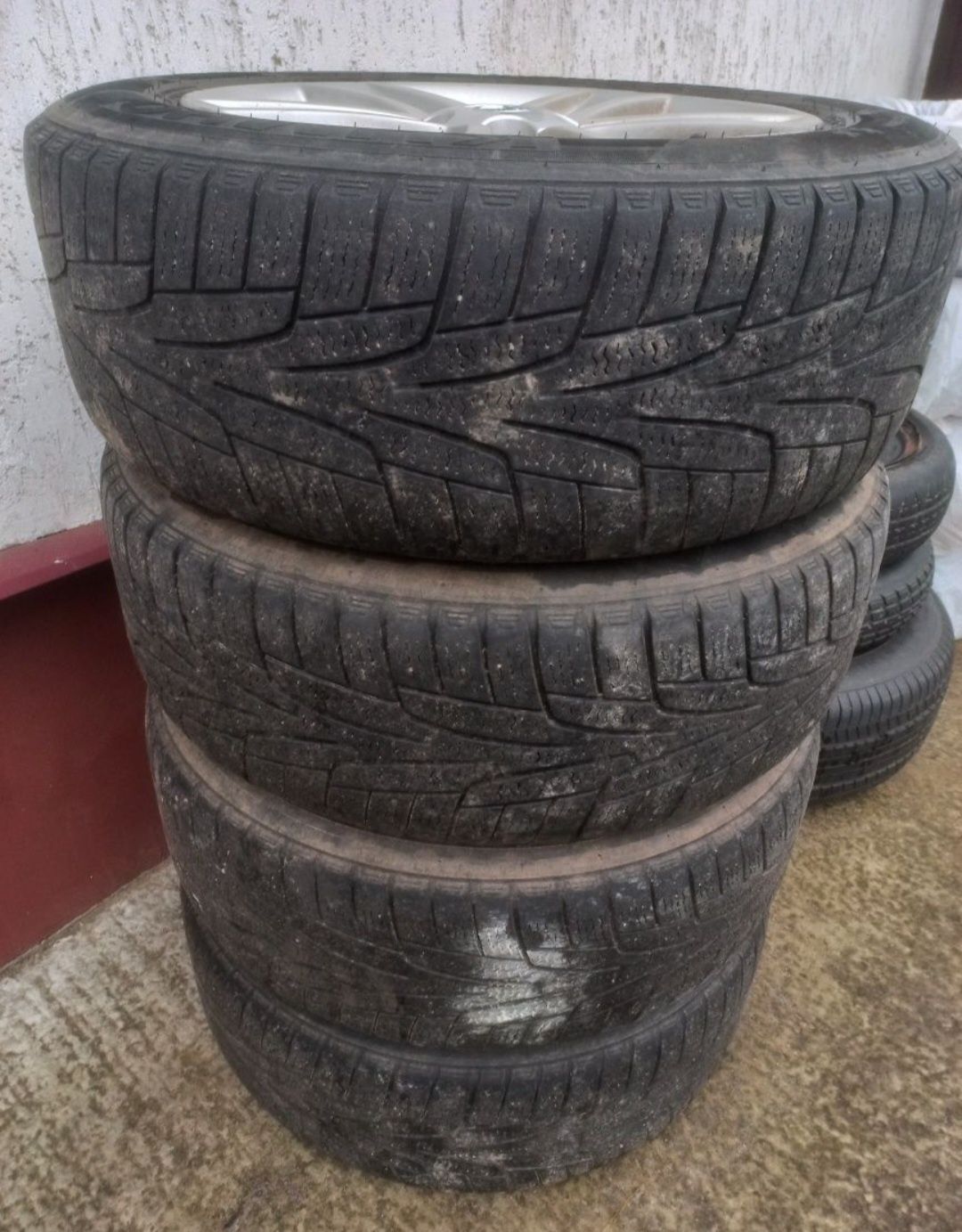 Резина зима Kumho I'ZEN KW 31 205/60/16