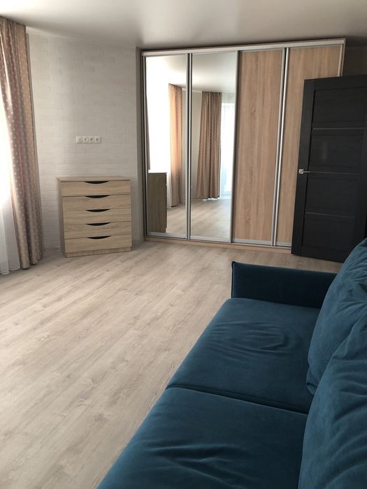 Продам 2ком Г.Сталинграда 4 новострой