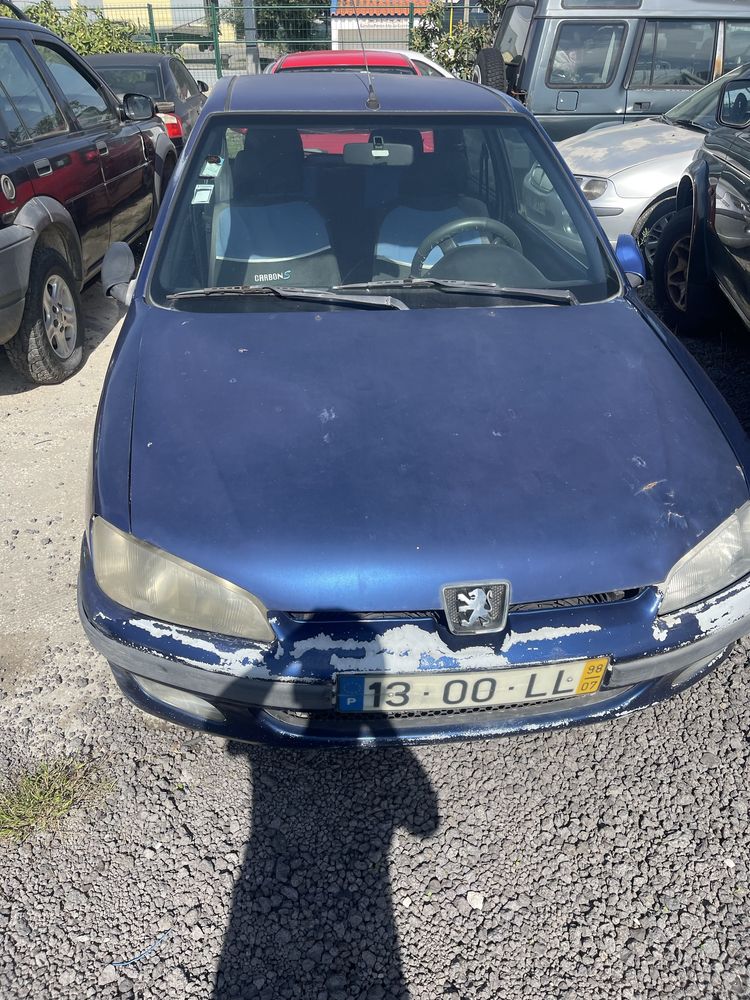 Vendo o meu peugeot 106 para peça