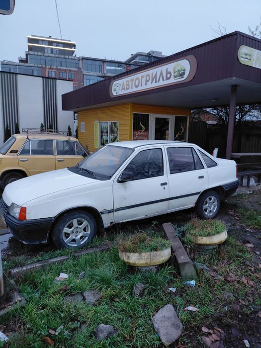 Опель кадет 1.3 карб