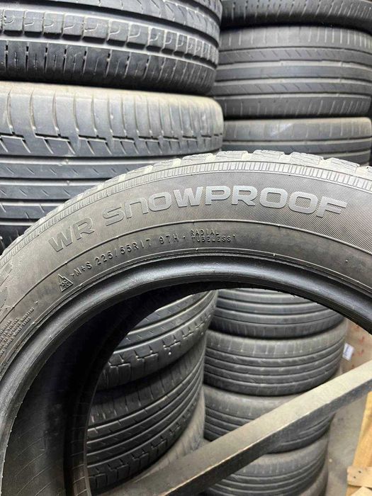 225/55 R17 Nokian пара зима