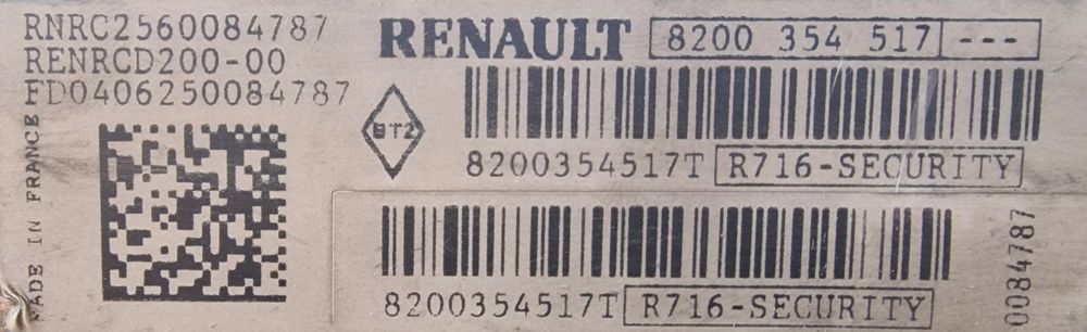 Продам автомагнитолу рено кенго штатная