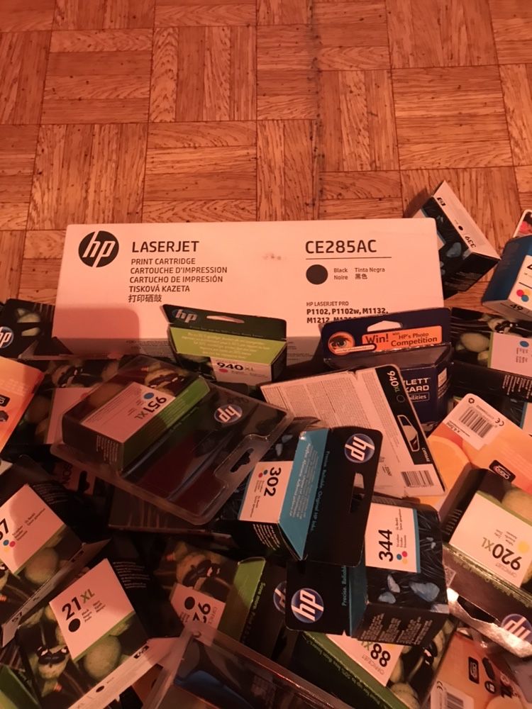Картриджи для принтера HP, Epson 136шт