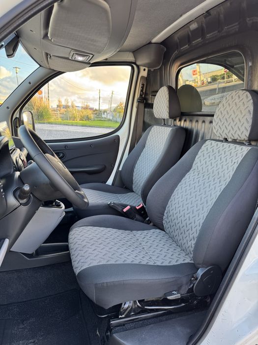 Fiat Doblo 1.3 Multijet 75cv  06/2007  Revisão feita.