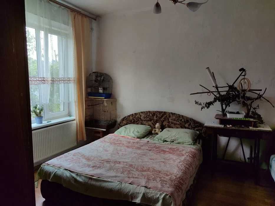 (13) Продам крепкий дом в ПГТ Великодолинском