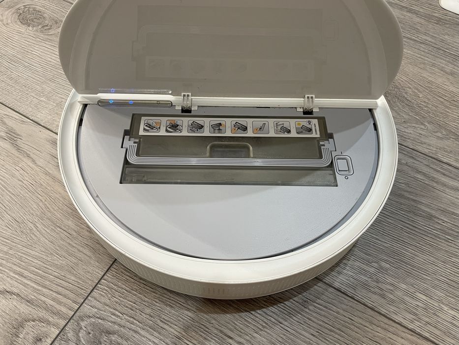 Робот пилосос Rowenta X-Plorer 60