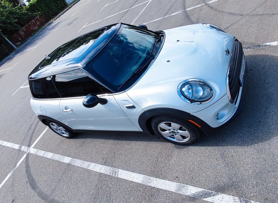 Продам Mini cooper f56 (2015г.) 44000 км. пробег