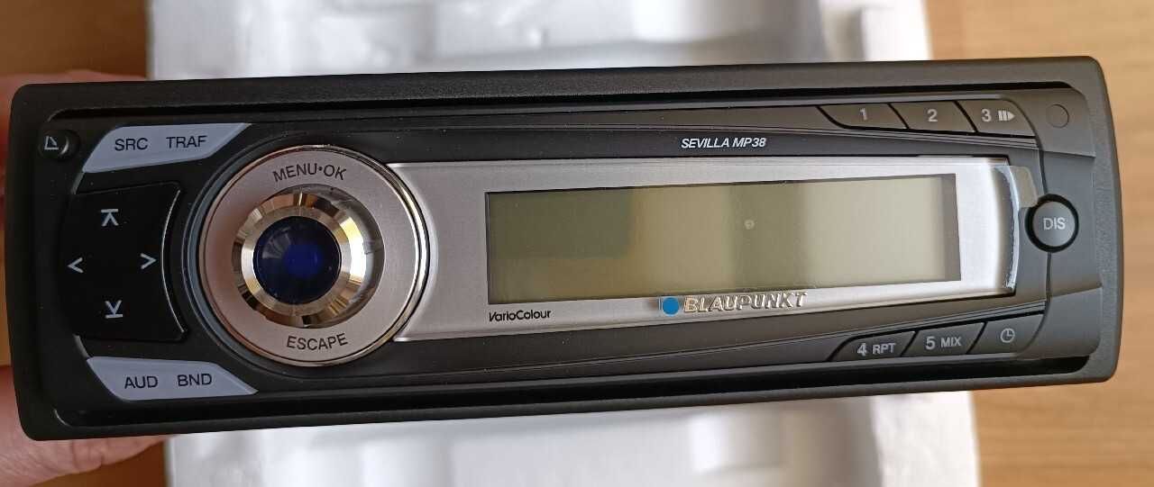 Radio samochodowe Blaupunkt Sevilla MP38 AUX/MP3 nieużywane