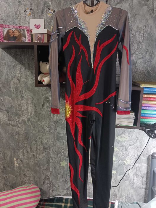 Костюм для повітряної гімнастики