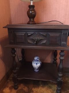 Cama de casal c/2 mesas de cabeceira-guarda fatos-comoda c/espelho