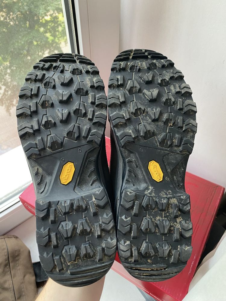 Lowa gore tex оригінал 42  43 черевики чоловічі трекінгові тактичні