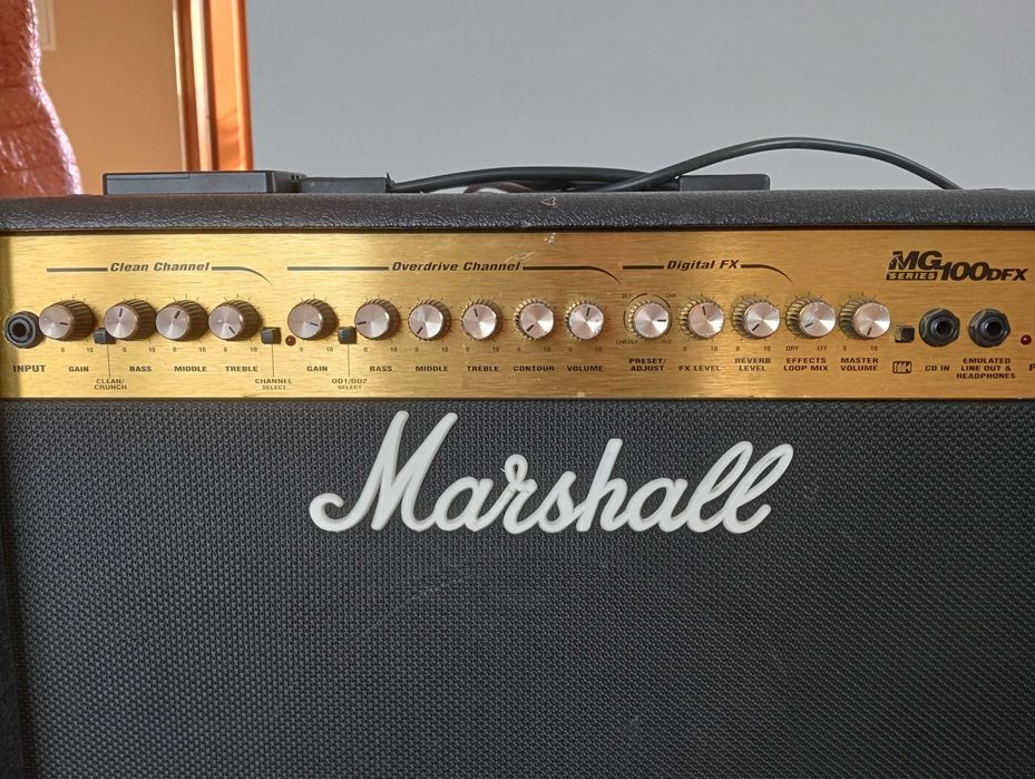 Sprzedam piec gitarowy Marshall dfx100 series