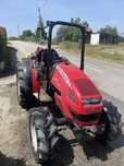 Massey fergunson 2415