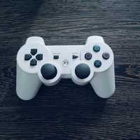 Sprzedam oryginalny bezprzewodowy PAD PS3 SONY Dualshock 3 BIAŁY.
SONY