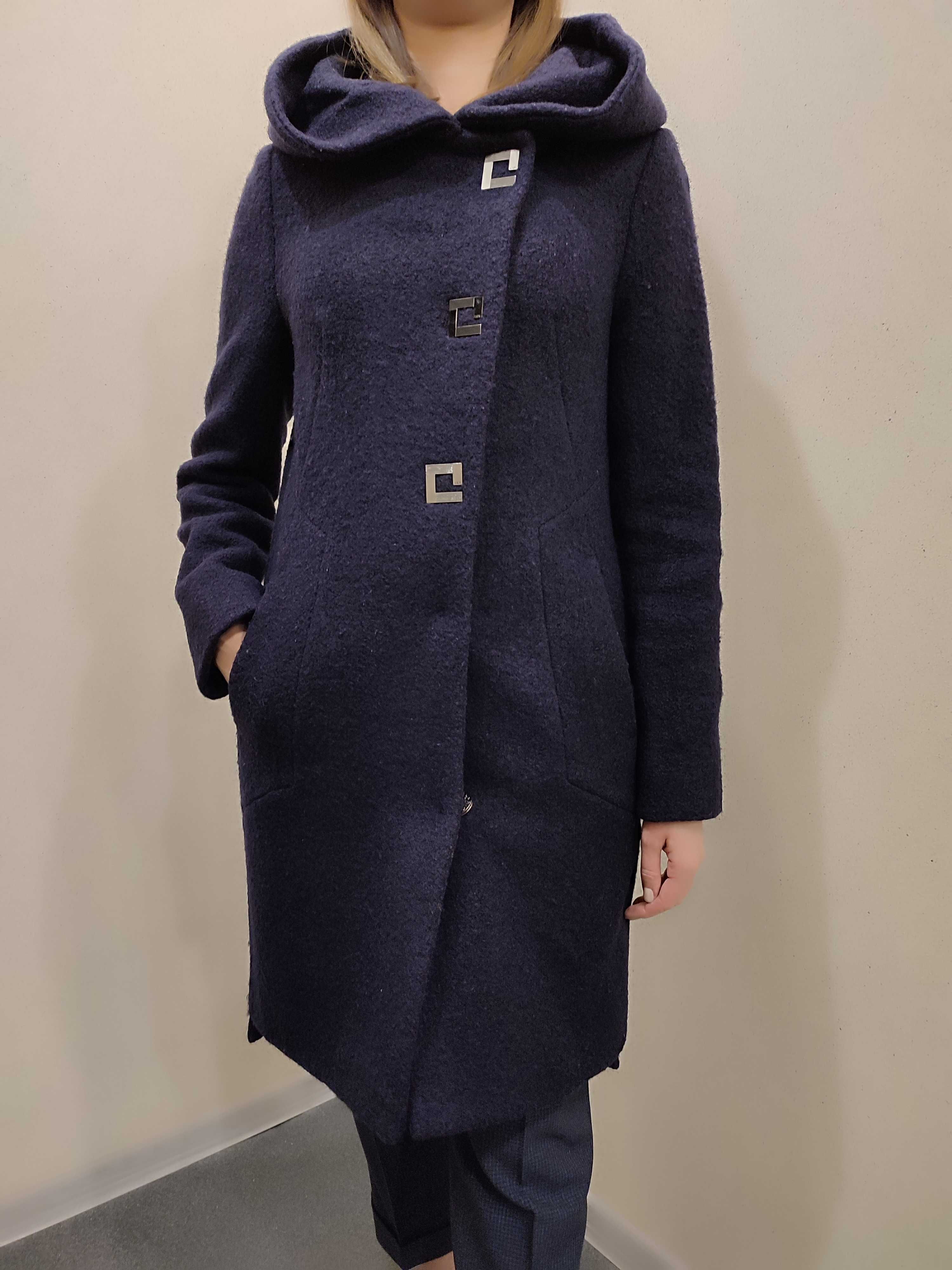 Пальто жіноче темно синє на кнопках з капюшоном (Emass)