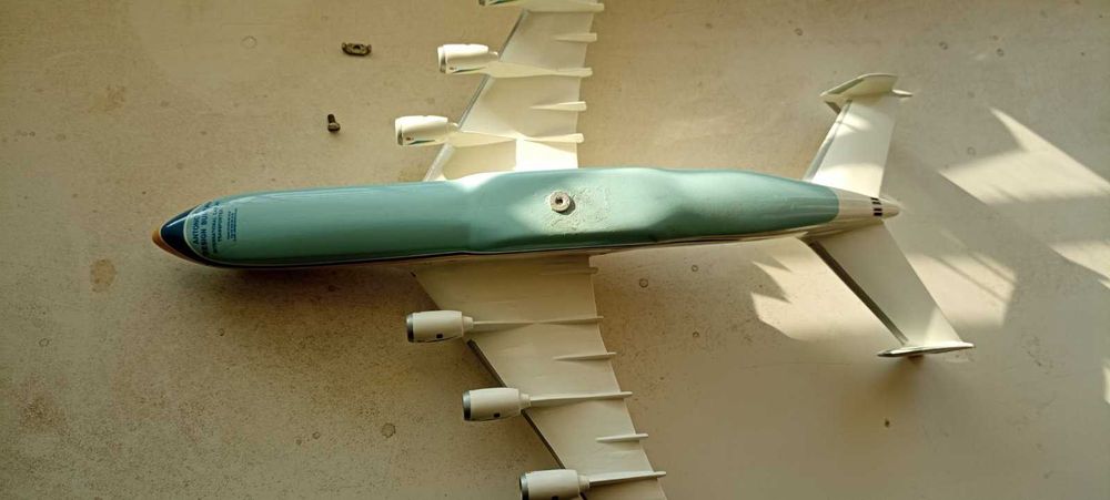Модель літака АН-225 МРІЯ
Масштаб 1:250